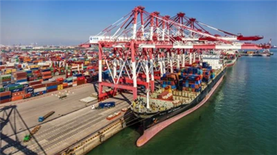 Kinas import- och exportvärde översteg 34 biljoner yuan den första oktober